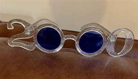 2000 new years glasses.